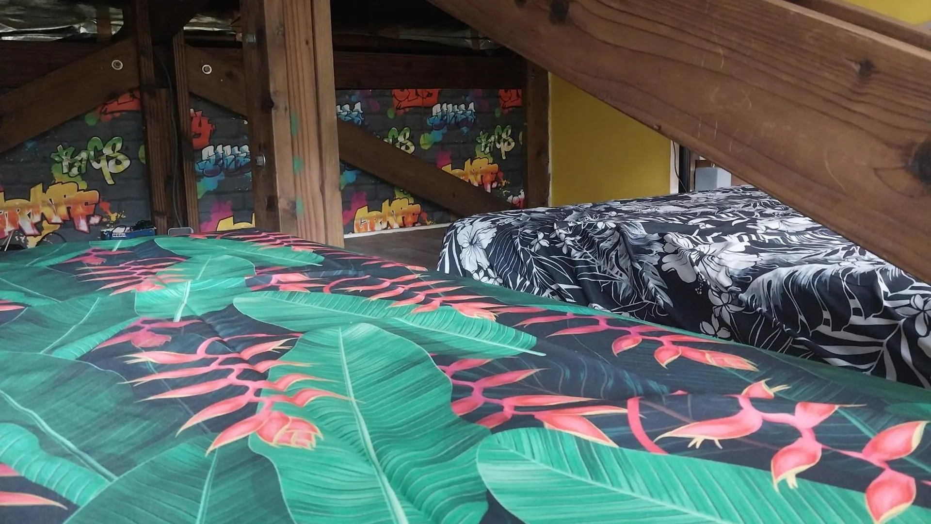 Chez Laeti Et Mano Apartman Hakamoui Homestay szállás